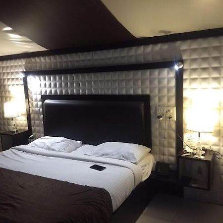 Whispering Woods Resort Лонавала Екстериор снимка