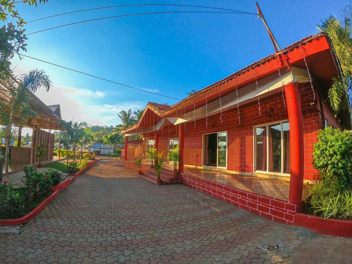 Whispering Woods Resort Лонавала Екстериор снимка